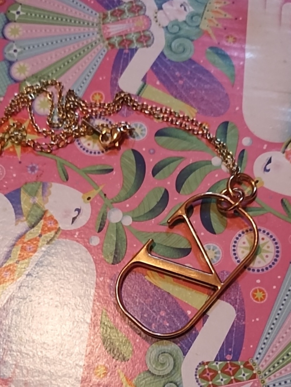 Gold Tone Valentino Beauty Pendant Necklace